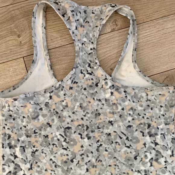 ❗️SOLD❗️Lululemon Cool Racer Back CRB Fleur Silver Spoon 8 - Picture 5 of 7